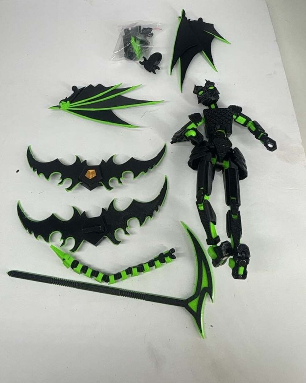 T13 Action Figure 3D Printed Lucky 13 Robot Black Green